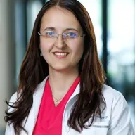 Fotografie a Dr. LIVIA PETRUSEL